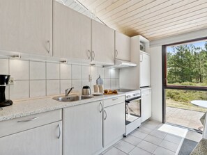 Køleskab, mikrobølgeovn, ovn, opvaskemaskine