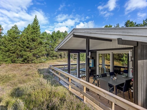 "Sigrun" - 4km from the sea by Interhome