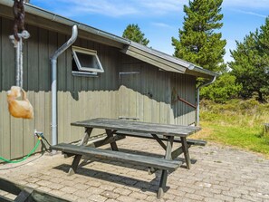 Outdoor dining - "Erlinda" - 3.1km from the sea by Interhome (Rømø)