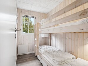 3 bedrooms, internet