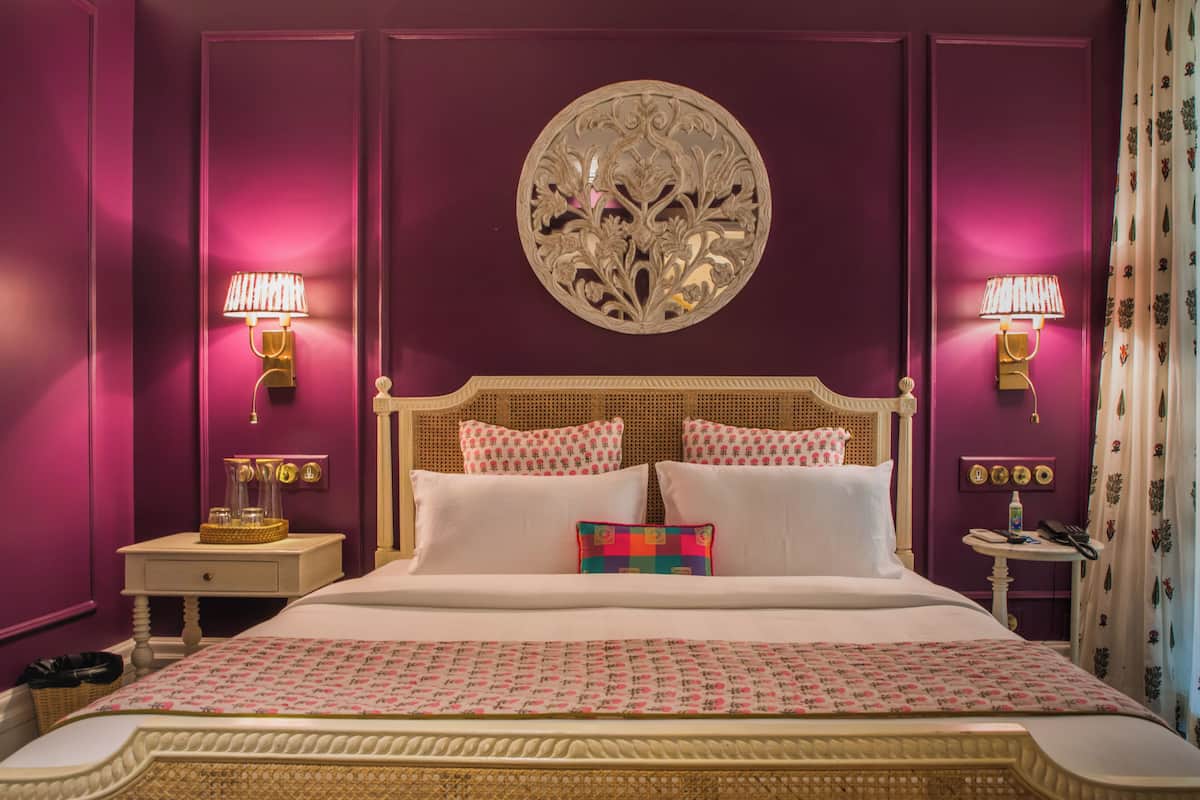 Deluxe Room | 1 bedroom, bed sheets