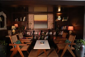 Reception - Red Thread Calangute (Calangute)