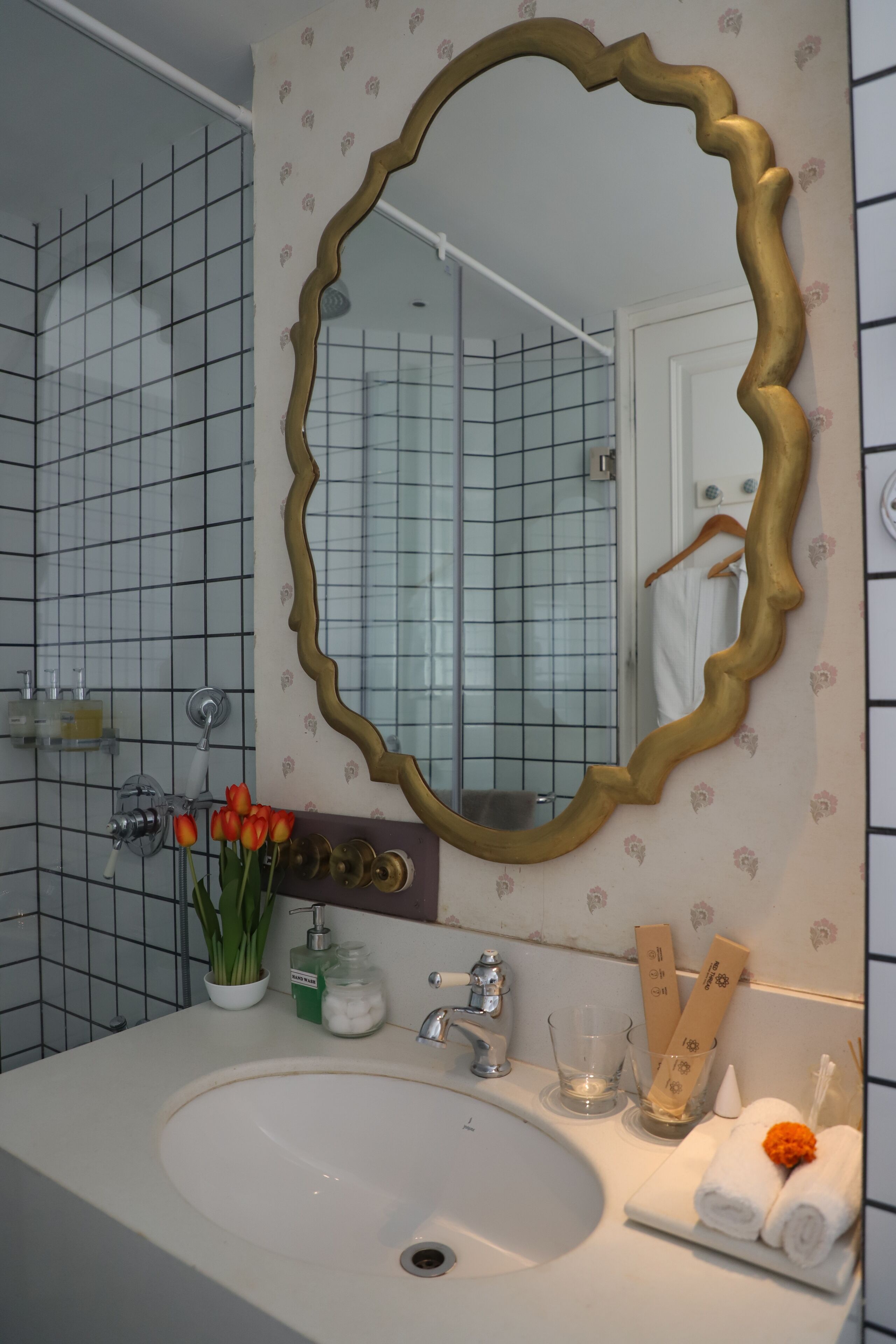 Foto - Red Thread Calangute