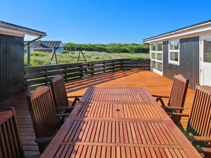 Outdoor dining - "Allis" - 400m from the sea by Interhome (Fanø)