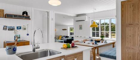 Fridge, dishwasher, cookware/dishes/utensils