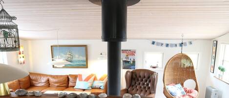 TV, fireplace, DVD player