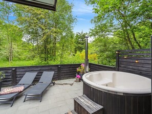 Bain à remous extérieur