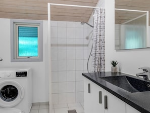 Bathroom - "Jutta" - 28km from the sea by Interhome (Toftlund)