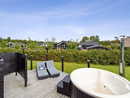"Amdi" - 700m from the sea by Interhome