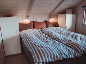 4 bedrooms, WiFi