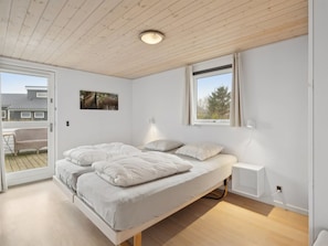 4 bedrooms, internet