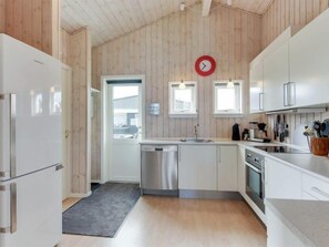 Køleskab, mikrobølgeovn, ovn, opvaskemaskine