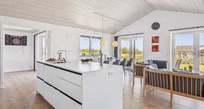 "Ika" - 450m from the sea by Interhome