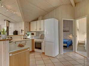 Fridge, microwave, dishwasher, cookware/dishes/utensils