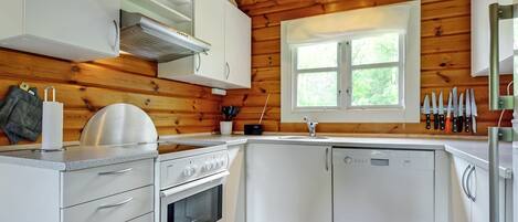 Réfrigérateur, micro-ondes, lave-vaisselle