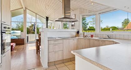 "Dolores" - 100m from the sea by Interhome