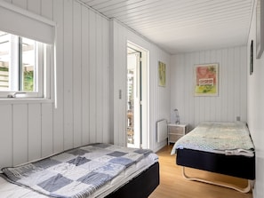 2 bedrooms, internet