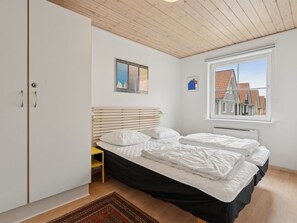 4 bedrooms, WiFi