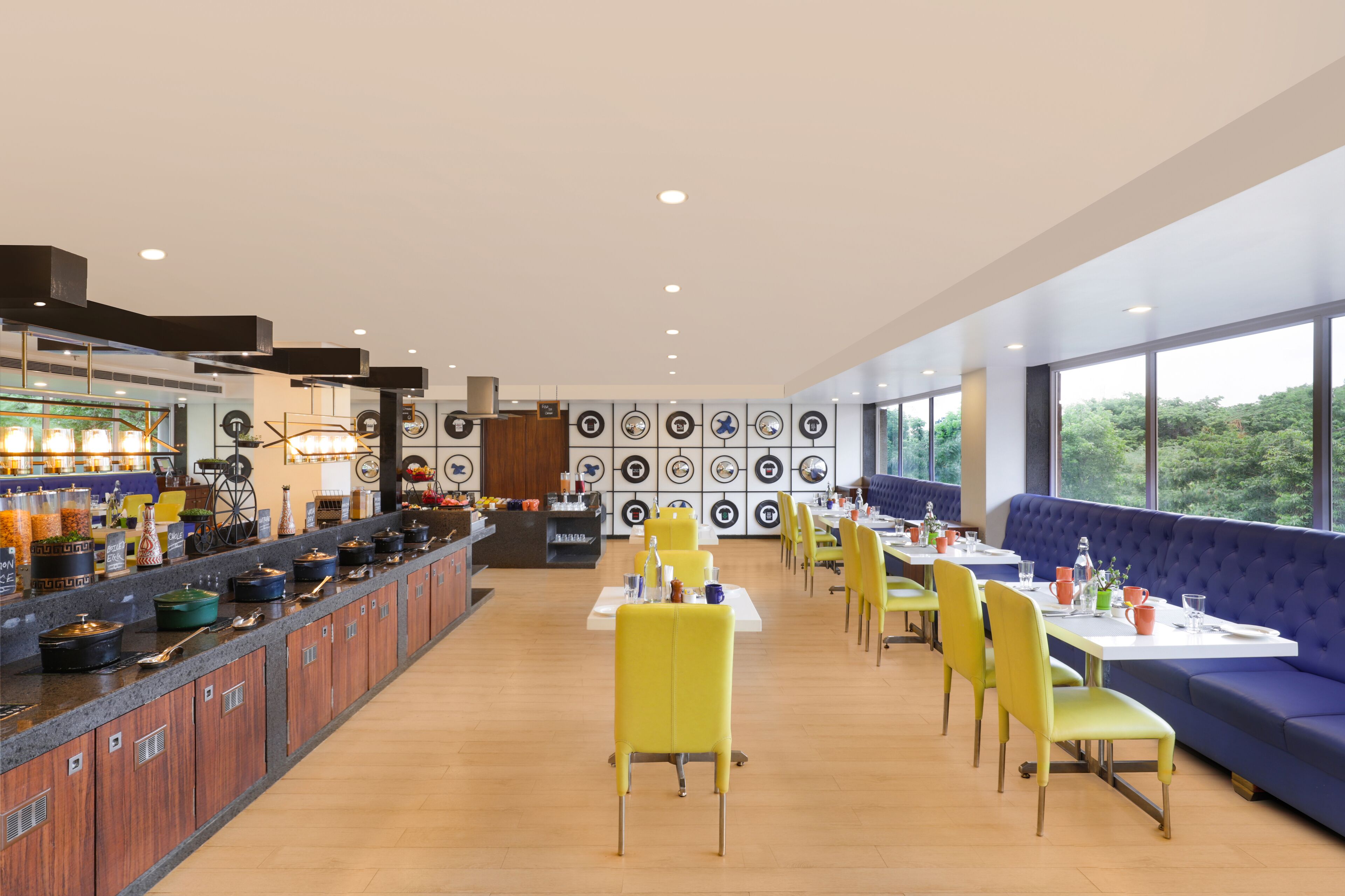 Breakfast, lunch and dinner served