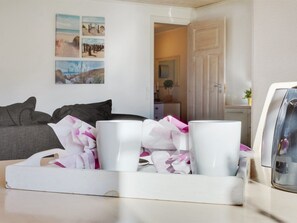 Interior - "Harrieth" - 16km from the sea by Interhome (Højer)