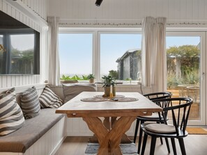 Dining - "Pedersen" - 50m from the sea by Interhome (Sjølund)