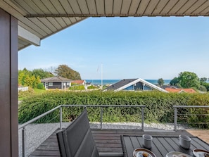 Outdoor dining - "Ebbeline" - 150m from the sea by Interhome (Bjert)