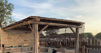 Mas de Charme à Aigues Mortes et sa Piscine