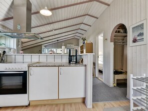 Refrigerador, microondas, horno, lavavajillas