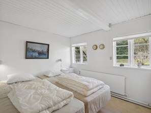4 bedrooms, WiFi