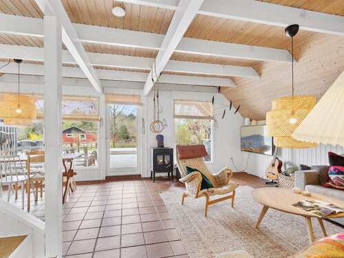 "Epiphania" - 700m from the sea by Interhome