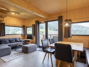 TV - Superior #53 mit 3 Schlafzimmer by Interhome (Hohentauern)
