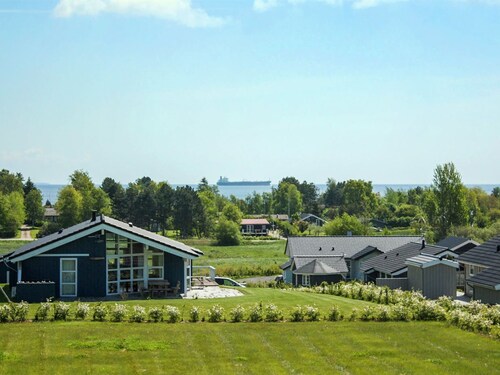 "Bara" - 600m from the sea by Interhome