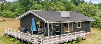 "Giertrud" - 500m from the sea by Interhome
