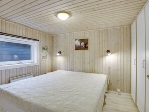 3 bedrooms, Internet