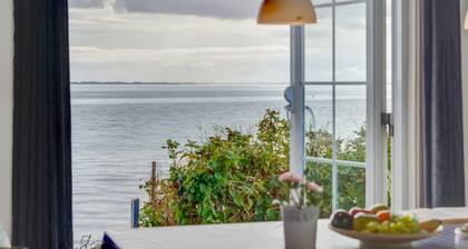 "Tana" - 5m from the sea by Interhome