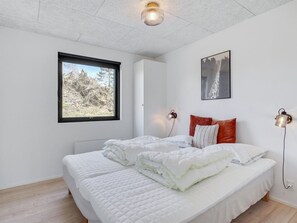 5 bedrooms, Internet