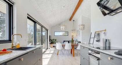 "Haley" - 150m from the sea by Interhome