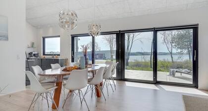 "Haley" - 150m from the sea by Interhome