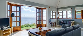 "Botmar" - 10m from the sea by Interhome