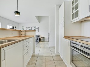 Fridge, oven, dishwasher, highchair