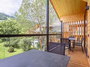 Outdoor dining - Penthouse # 2b mit Sauna&Außenbadewanne by Interhome (Sankt Georgen am Kreischberg)