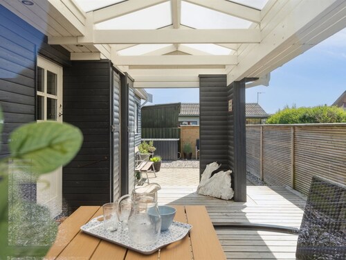 "Sazur" - 75m from the sea by Interhome