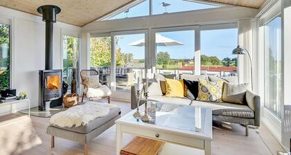 "Elfrede" - 600m from the sea by Interhome