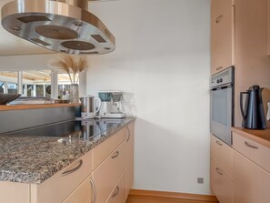 Køleskab, mikrobølgeovn, ovn, opvaskemaskine