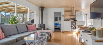 "Hattie" - 100m from the sea by Interhome