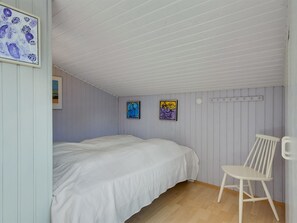 3 bedrooms, WiFi - "Eddy" - 50m from the sea by Interhome (Fejø)