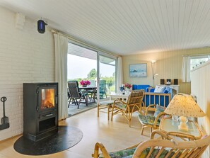 TV, fireplace - "Eddy" - 50m from the sea by Interhome (Fejø)