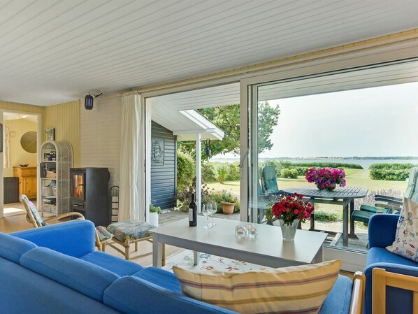 TV, fireplace - "Eddy" - 50m from the sea by Interhome (Fejø)