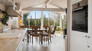 Réfrigérateur, micro-ondes, lave-vaisselle