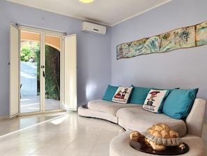 Interior - Villa Pizzo Beach club (Pizzo)
